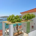 Demilia Luxury