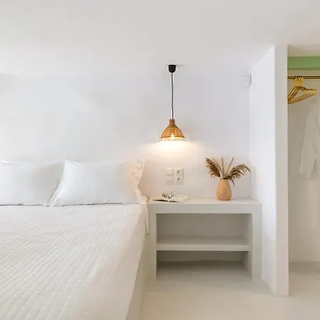 Demilia Luxury Feriehus Mpatsi