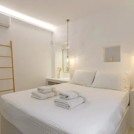 Demilia Luxury Semesterbostad Batsi